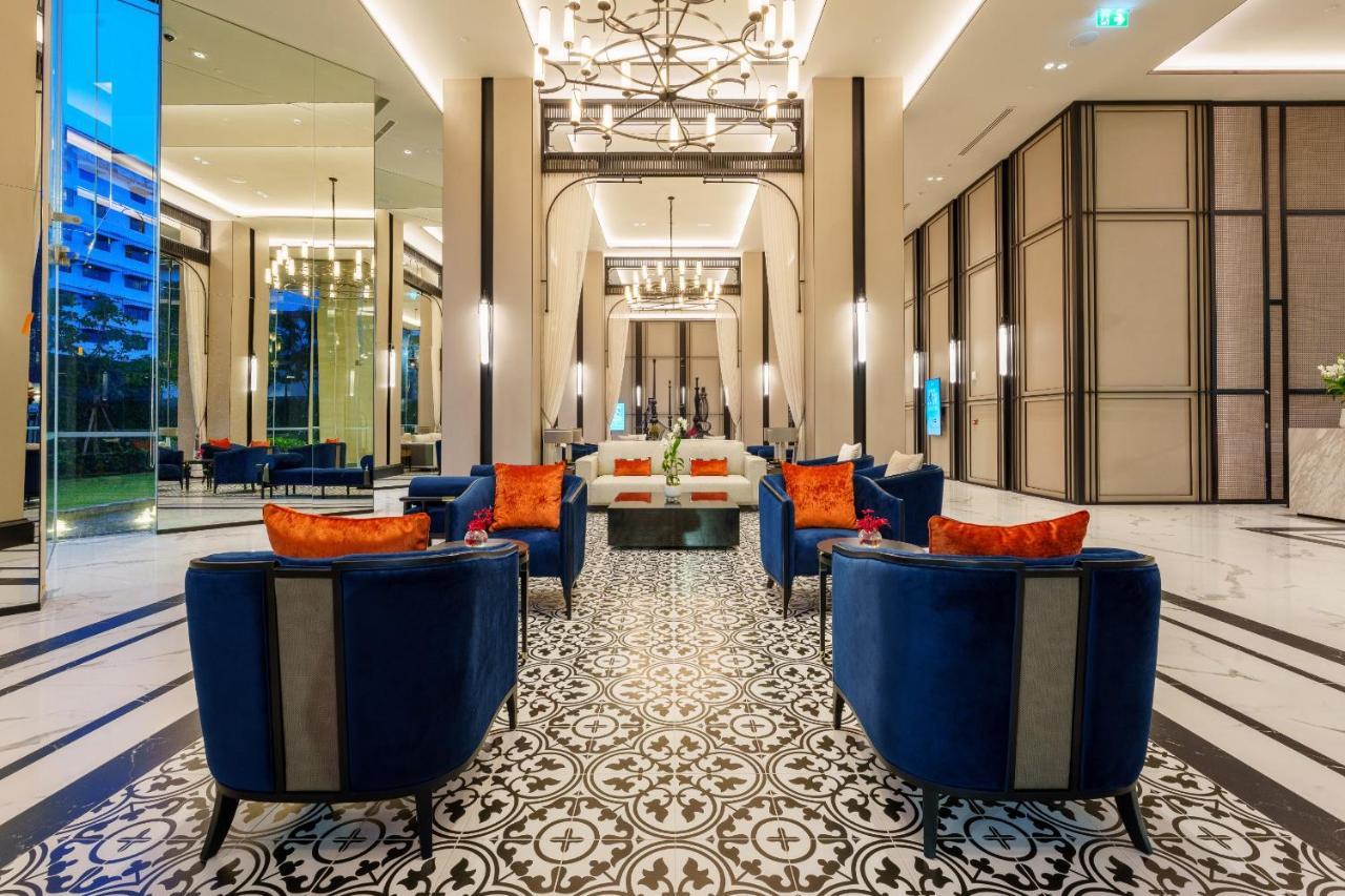 Somerset Pattaya Exteriör bild The lobby of the hotel